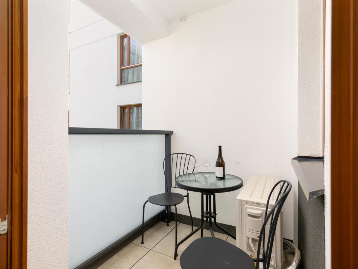 Karolkowa 28 II - Premium Apartments With Balcony By Noclegi Renters Warsaw Exterior photo